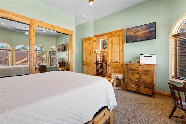 1215 Wolf Creek Court, Big Bear CA: https://media.crmls.org/mediaz/df4b112b-6f70-4be8-a75c-cd771f3391f0.jpg
