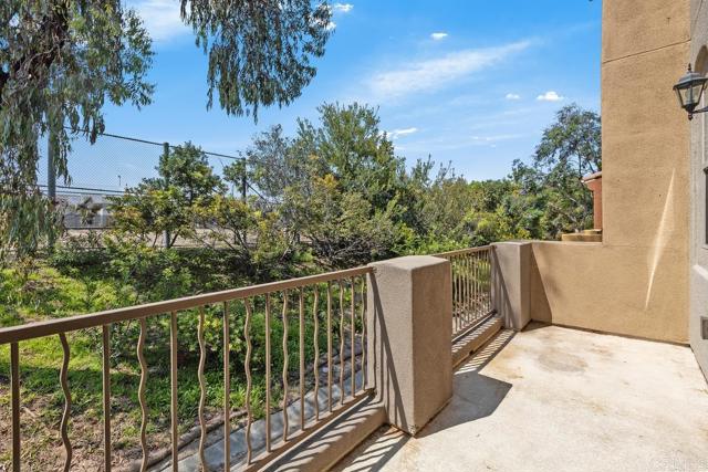 1837 Olive Green Street, Chula Vista CA: https://media.crmls.org/mediaz/df4b1b51-f506-4181-82c1-e61faf520140.jpg