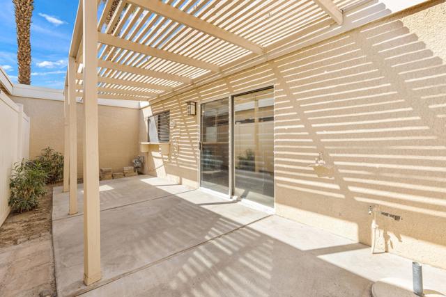 69738 Campana Court, Rancho Mirage CA: https://media.crmls.org/mediaz/df4b82ff-8553-4002-adba-80ca147094ba.jpg