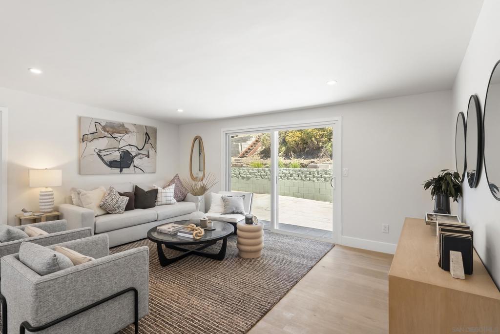 MLS #250034115SD img 17