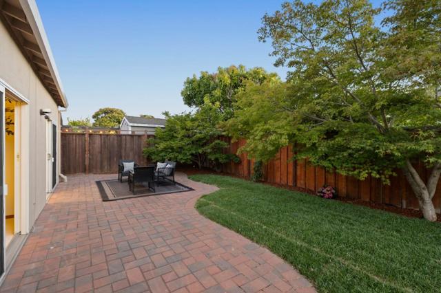 626 Harvester Drive, Foster City CA: https://media.crmls.org/mediaz/df4cc4d8-ff25-4f80-ab33-4f6a715e09f3.jpg