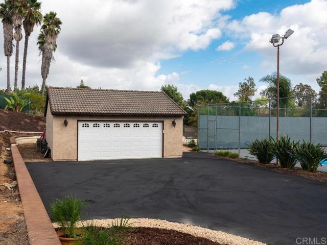 Detail Gallery Image 61 of 75 For 3347 Yucca Ter, Fallbrook,  CA 92028 - 4 Beds | 4/1 Baths