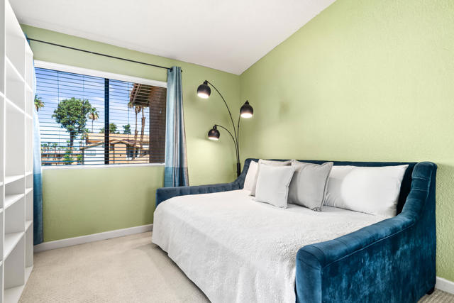 78650 Avenue 42, Bermuda Dunes CA: https://media.crmls.org/mediaz/df4ce40f-e7f5-4f06-8053-d9ab517f92e8.jpg