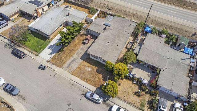 3545 Sutter Drive, Oxnard CA: https://media.crmls.org/mediaz/df4ce7be-4956-4f09-ba94-fcc152798ee2.jpg
