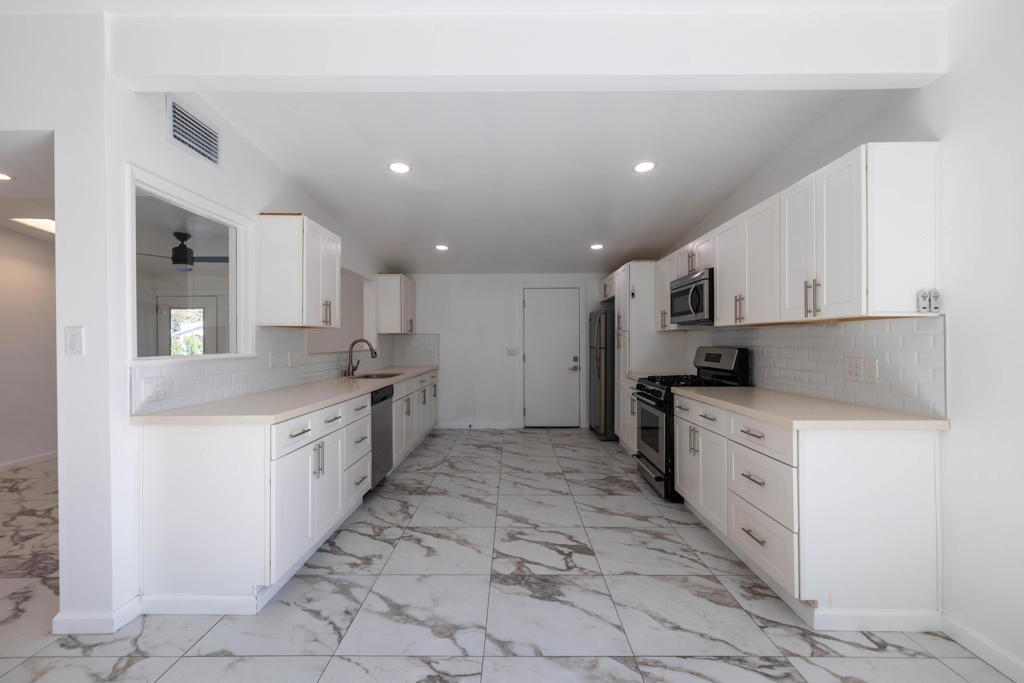 MLS #219138252DA image #6