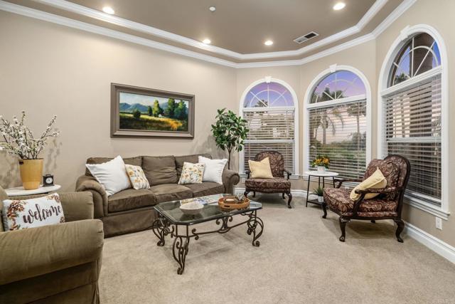 Detail Gallery Image 26 of 73 For 2270 Summit Dr, Escondido,  CA 92025 - 5 Beds | 3/1 Baths