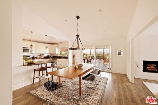 23699 Sandalwood Street, West Hills CA: https://media.crmls.org/mediaz/df4d5db8-b675-46b4-9060-207fde7098aa.jpg