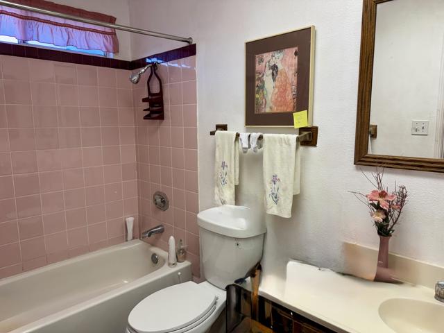 6767 Peterson Road, 29 Palms CA: https://media.crmls.org/mediaz/df4dc2c2-59e4-4cdd-b75f-8cfb9b229b00.jpg