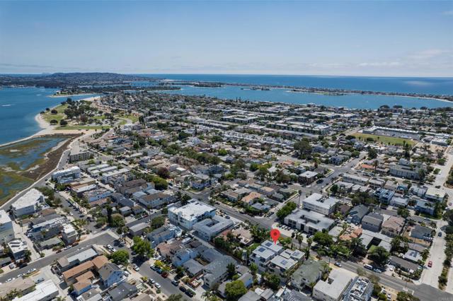 Detail Gallery Image 35 of 39 For 4057 Lamont St, San Diego,  CA 92109 - 3 Beds | 2/1 Baths
