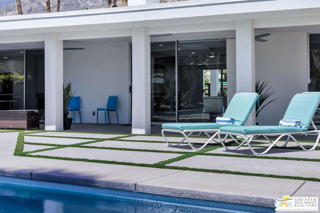 2566 S Calle Palo Fierro, Palm Springs CA: https://media.crmls.org/mediaz/df500862-aac7-41a3-a724-3d33ac33dcac.jpg
