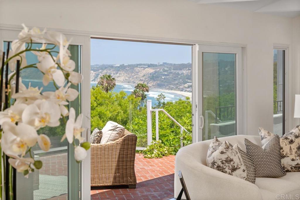 1420 La Jolla Knoll - photo 7