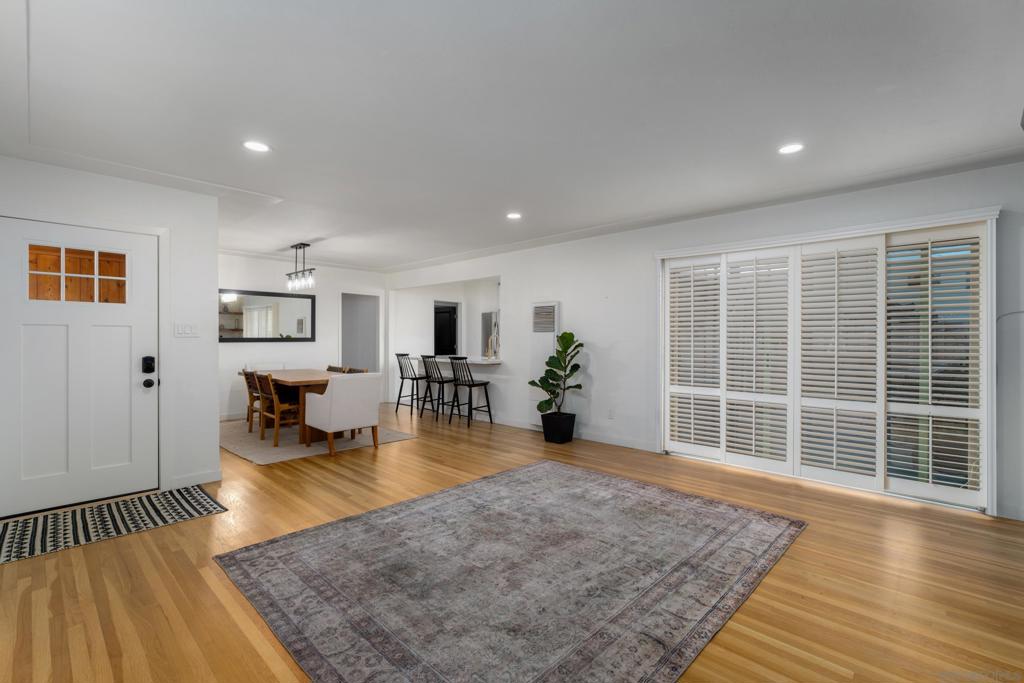 MLS #250039221SD image #9