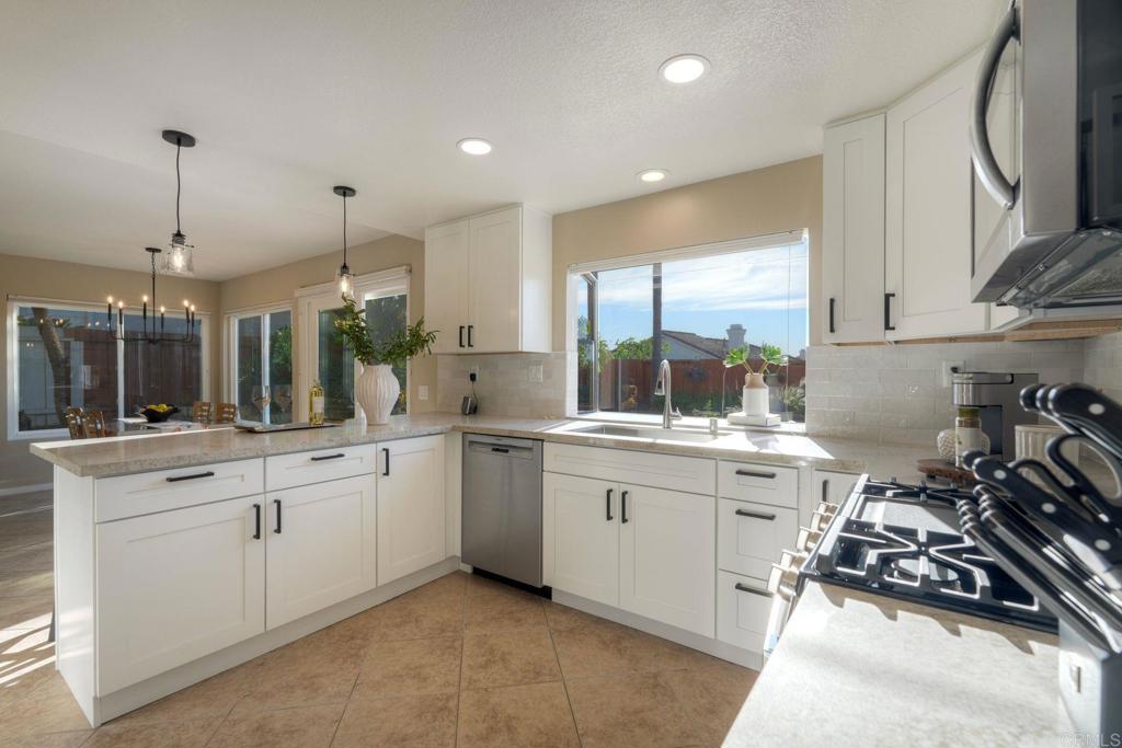 13940 Gunnison Court - photo 5