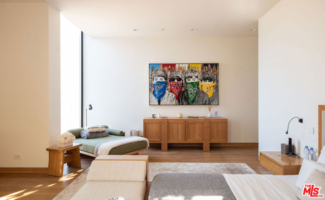 Drew Fenton | 3350 Stoneridge Lane Los Angeles CA | MLS: 7244168