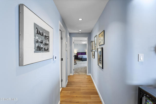 4335 Marina City, Marina del Rey CA: https://media.crmls.org/mediaz/df5650d5-7fa3-4938-afd6-bb0966f712b1.jpg