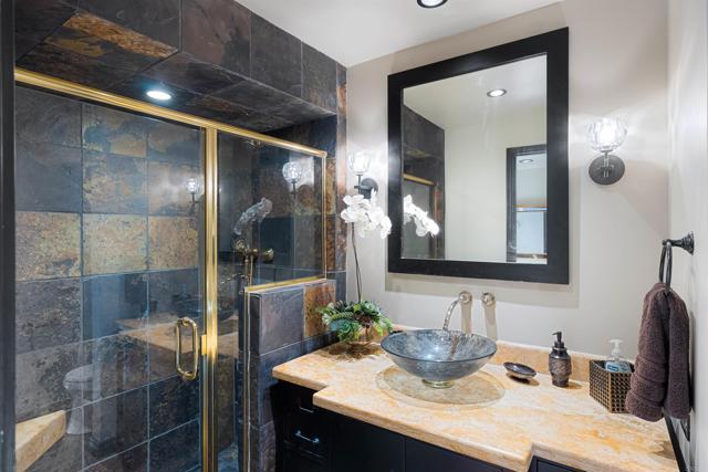 200 Harbor Dr, San Diego CA: https://media.crmls.org/mediaz/df566f6b-c3ea-4b2a-a4c1-c5ed9a4427cd.jpg