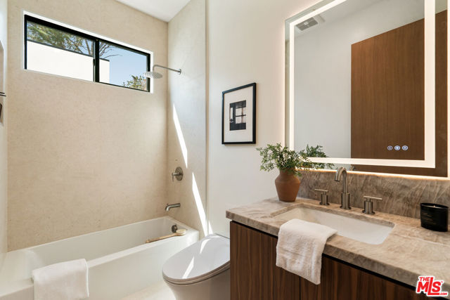 Drew Fenton | 1185 Mcclellan Drive Los Angeles CA | MLS: 7420887