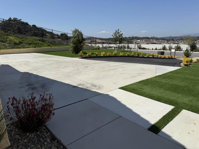 Detail Gallery Image 6 of 34 For 27983 Evergreen Way, Valley Center,  CA 92082 - 4 Beds | 2/1 Baths