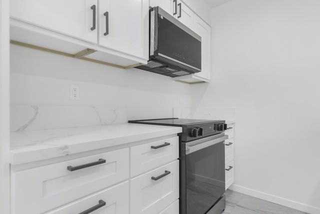 1351 Sunflower S S Circle, Palm Springs CA: https://media.crmls.org/mediaz/df57055a-cb07-4ef2-ab70-0e3903280af4.jpg
