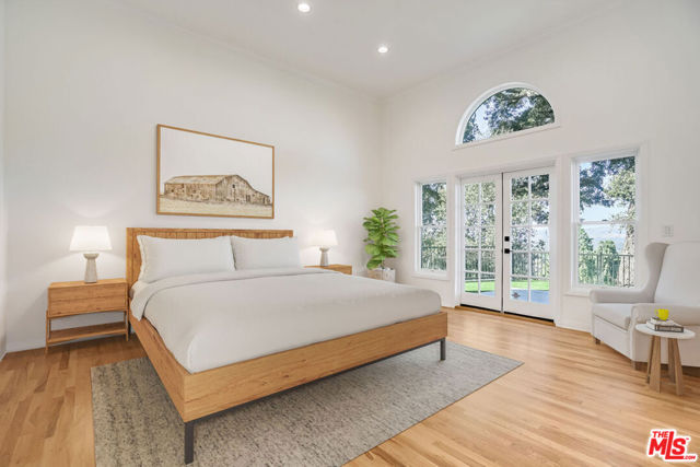 15851 Mulholland Place, Los Angeles CA: https://media.crmls.org/mediaz/df572cc3-4f31-4c01-abaa-f49a304b369d.jpg