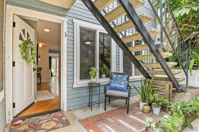 4320 Mentone St, San Diego CA: https://media.crmls.org/mediaz/df578308-3391-41f4-a64b-e34e6eba4b5f.jpg