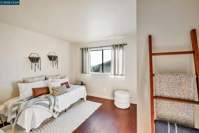 154 Turnberry Way, Vallejo CA: https://media.crmls.org/mediaz/df57b20d-1740-41e8-86ed-4af73f483383.jpg