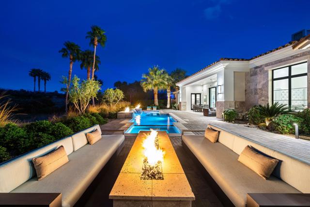 80840 Via Portofino, La Quinta CA: https://media.crmls.org/mediaz/df5872bb-bcfc-4ac6-8580-8e4e2c58cceb.jpg