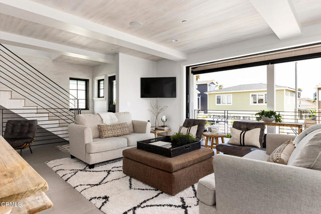 Detail Gallery Image 18 of 41 For 1173 Norwich Ln, Ventura,  CA 93001 - 4 Beds | 4/1 Baths