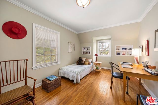 12309 9th Helena Drive, Los Angeles CA: https://media.crmls.org/mediaz/df58a973-1acd-42a8-991c-7a9e9ef96b29.jpg