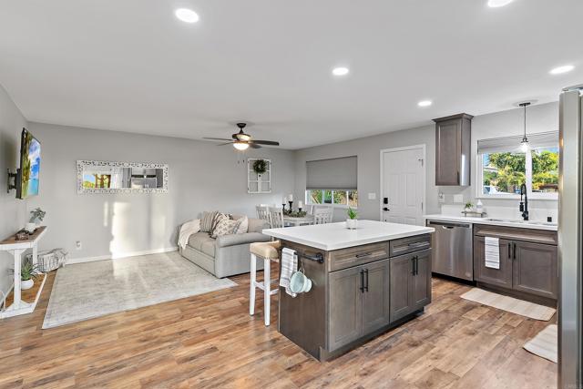 Detail Gallery Image 9 of 32 For 3822 Enero Ct, San Diego,  CA 92154 - 3 Beds | 2 Baths