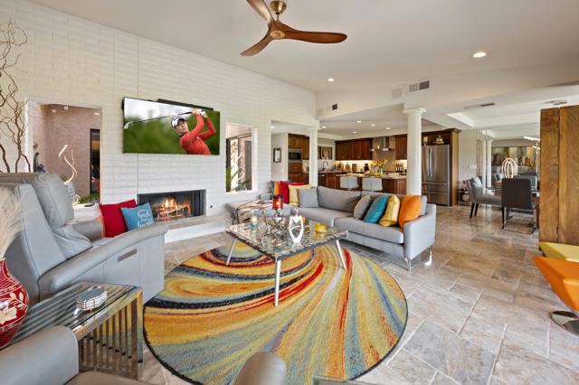 141 Camino Arroyo N, Palm Desert CA: https://media.crmls.org/mediaz/df594502-5773-49be-be07-90ad724dbe85.jpg