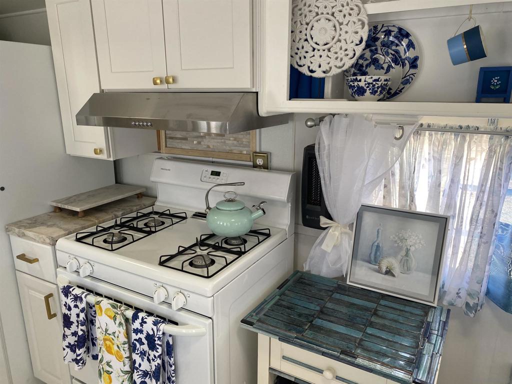 MLS #250032331SD image #8