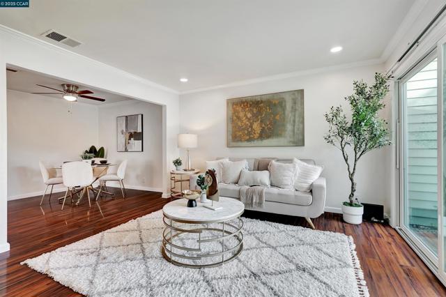 19 Marques Pl, Danville CA: https://media.crmls.org/mediaz/df5ad84d-25f2-4780-9eb2-fae3f36a28b3.jpg