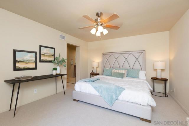 254 Cerco Rosado, San Marcos CA: https://media.crmls.org/mediaz/df5c690a-8dd2-44d5-afe6-42fb10d9031e.jpg