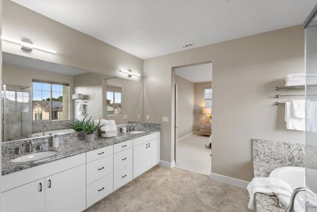 355 Crestview Circle, Daly City CA: https://media.crmls.org/mediaz/df5c9167-1baa-4afb-a6fc-3129d5e94b99.jpg