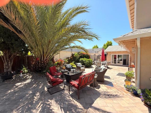 3821 Abbey Court, Campbell CA: https://media.crmls.org/mediaz/df5cd9d4-8b14-404f-b45a-e3a8b2f5440e.jpg