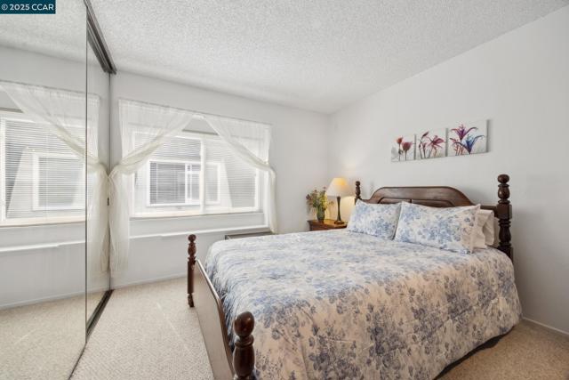 14295 Doolittle Dr, San Leandro CA: https://media.crmls.org/mediaz/df5cfee6-afc0-4f83-b96a-8360cc161bed.jpg