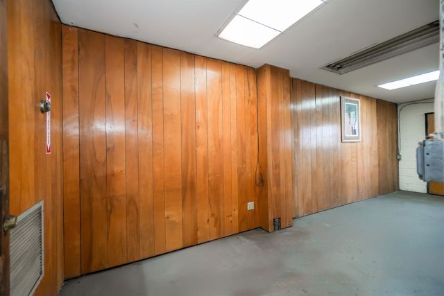 Image 20 of 24 For 954 86th Ave