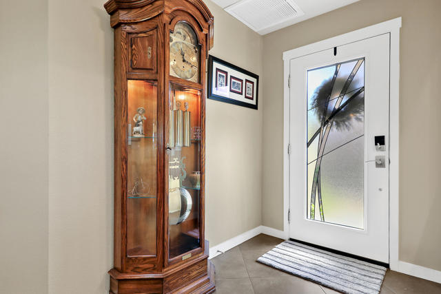 76745 Chrysanthemum Way, Palm Desert CA: https://media.crmls.org/mediaz/df5dadb8-0b11-449c-8831-940220717461.jpg