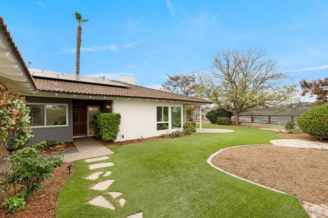 5435 Del Cerro Blvd, San Diego CA: https://media.crmls.org/mediaz/df5fa4fe-1838-4fdb-a69b-9e50fdc19425.jpg
