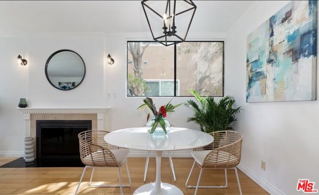 Drew Fenton | 530 S Barrington Avenue Los Angeles CA | MLS: 7182607
