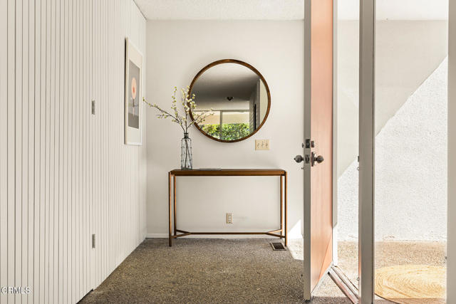 Detail Gallery Image 3 of 37 For 5511 Vista Canada Pl, La Canada Flintridge,  CA 91011 - 3 Beds | 2 Baths