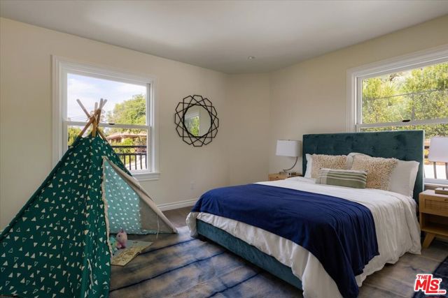 2348 Baxter Street, Los Angeles CA: https://media.crmls.org/mediaz/df61ec04-beb8-4187-ac22-9fba4bcfcaf9.jpg