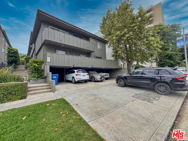 1357 1361 S Beverly Glen Boulevard, Los Angeles CA: https://media.crmls.org/mediaz/df623006-4727-4312-bc9e-e9f2e9d81638.jpg