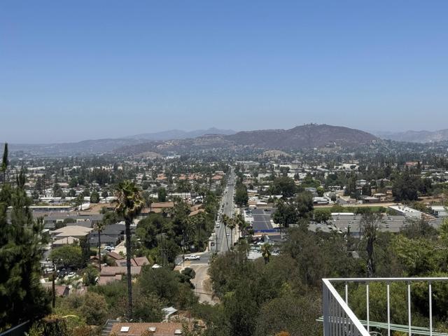 1135 OLD CHASE AVENUE, El Cajon CA: https://media.crmls.org/mediaz/df627cc0-80ce-4e71-ab8b-6b7906b0e7a2.jpg