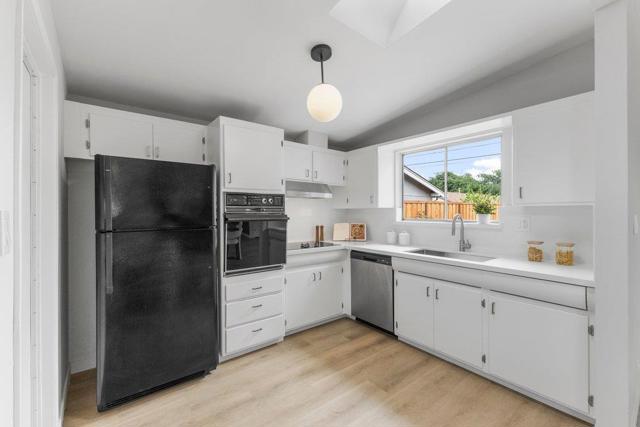 385 Cronin Drive, Santa Clara CA: https://media.crmls.org/mediaz/df6284b1-083f-4b39-82c3-8f00a74bdf82.jpg