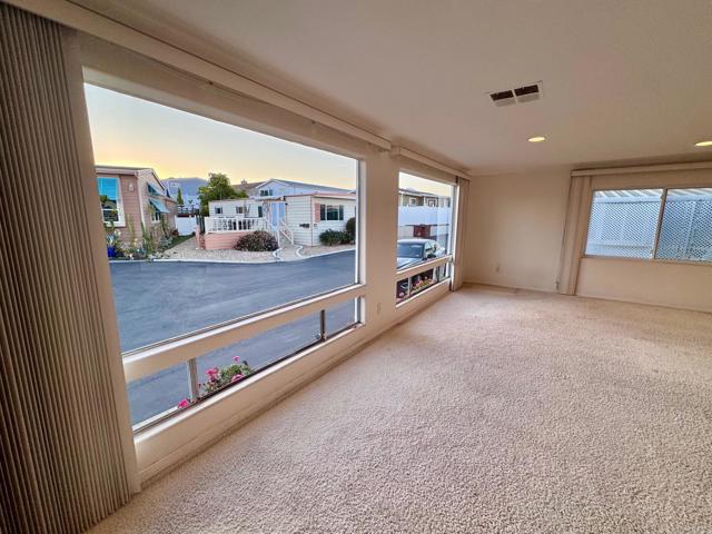 Detail Gallery Image 7 of 20 For 6610 Easy St, Carlsbad,  CA 92011 - 2 Beds | 2 Baths