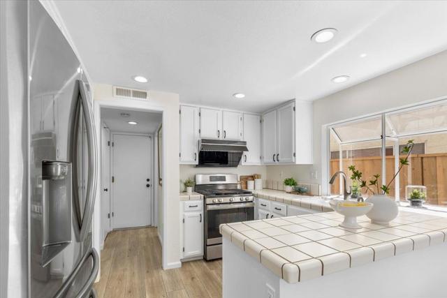 885 Kiperash Court, San Jose CA: https://media.crmls.org/mediaz/df63279b-5dc6-4930-acf6-b9b2893c700b.jpg