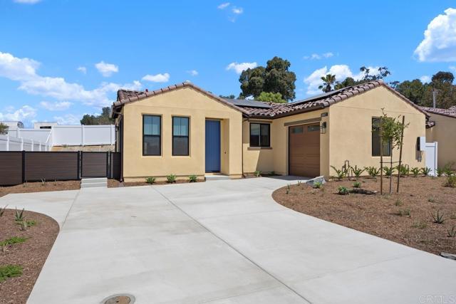 1200 Stonemark Place, Vista CA: https://media.crmls.org/mediaz/df6361a9-e4a5-422c-8572-c70e683de122.jpg
