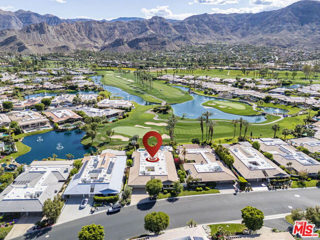 7 Churchill Lane, Rancho Mirage CA: https://media.crmls.org/mediaz/df647802-d592-4217-88a5-447074de9c31.jpg